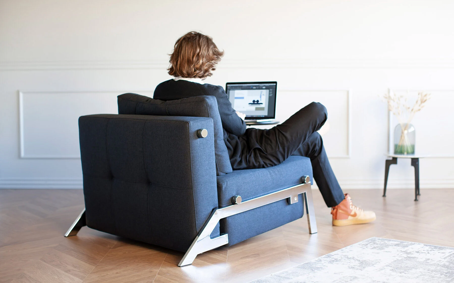 Cubed 90 chrome chair 528 e3 web